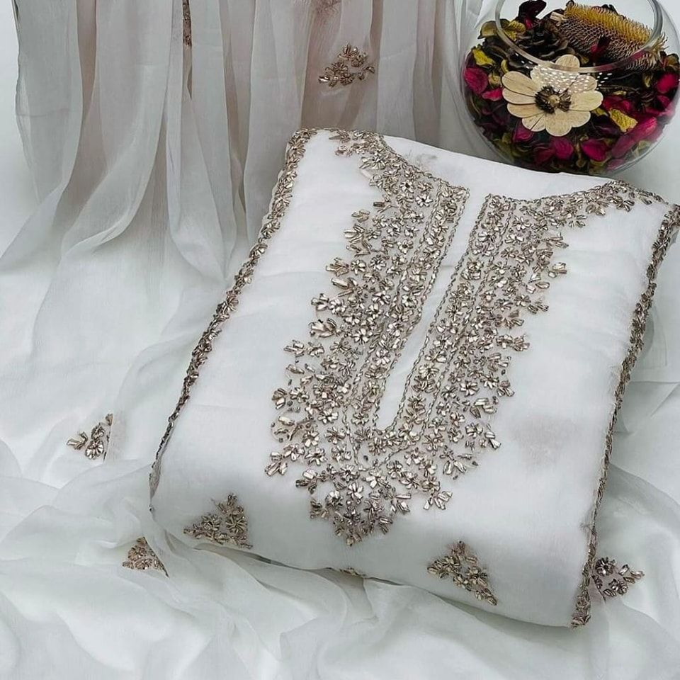 From Fabric to Fashion – Style Women’s Embroidered Fabrics from Ramji Sons