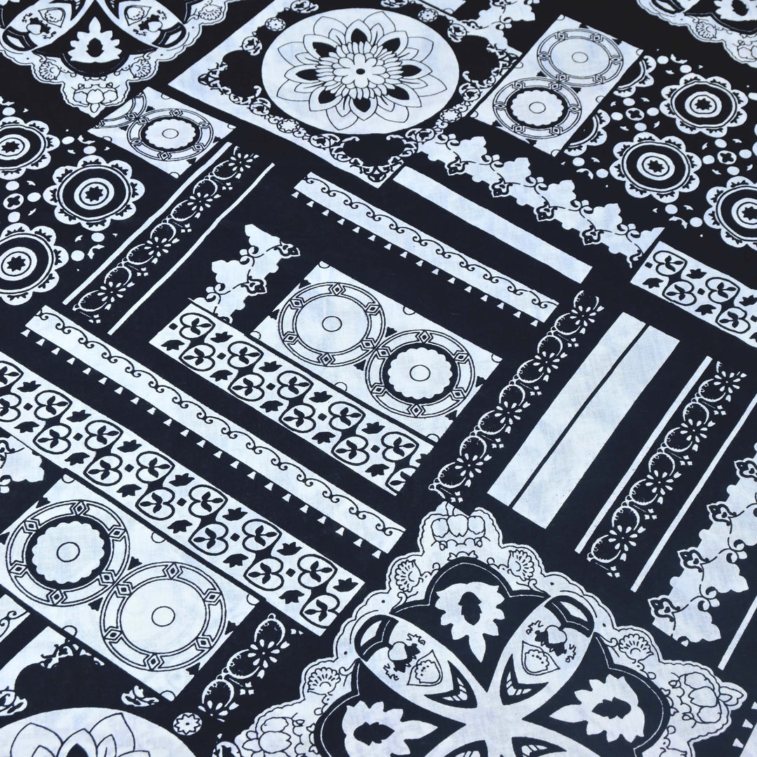Black-White Cotton Printed Fabric