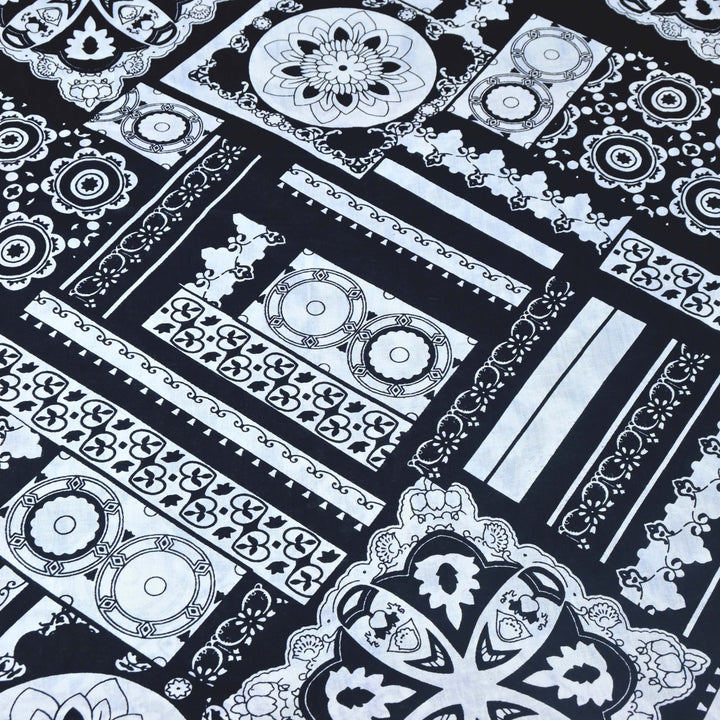 Black-White Cotton Printed Fabric