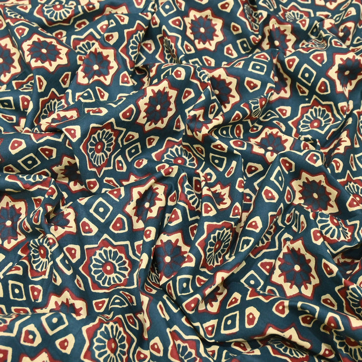 Premium Cotton Printed Fabric – Soft Breathable Designer Cotton Fabric - 000350-R5