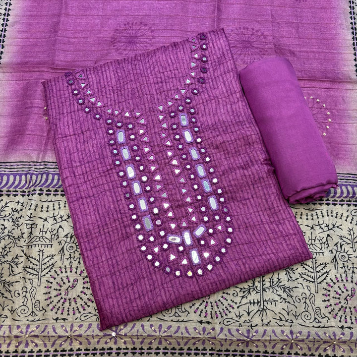 Elevate your ethnic wardrobe with this elegant Tigi Silk - RE0402 -D