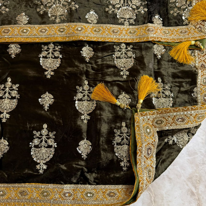 Premium Velvet Zari & Sequins Embroidered Unstitched Suit Set-PS5301-A3